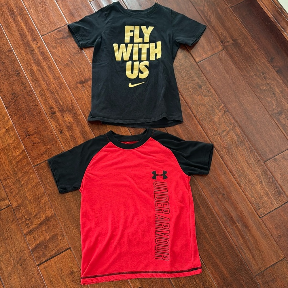 Under armour and Nike short sleeve t shirts size 7 and youth small